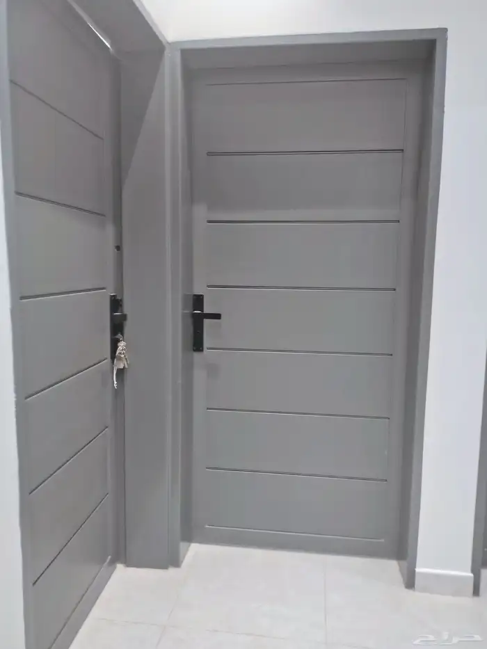 شقه جديده للايجارفى المهديه طابق اول 3غرف وصاله السعر 50 الف 0