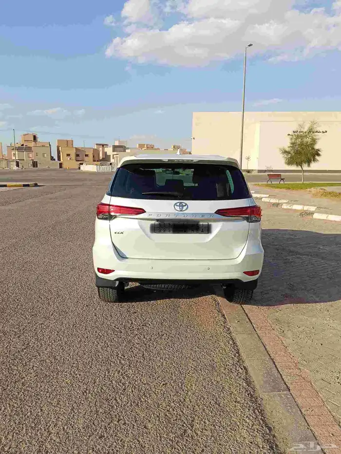 فورشنر للتنازل بدون دبل 4 سلندر بأسم بنك البلاد 1