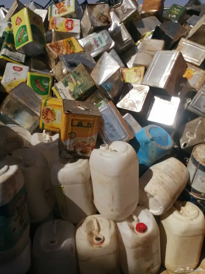 صطول بويه وتنك حديد وجراكل بلاستيك عدد 1200 جملة وتفريد 6