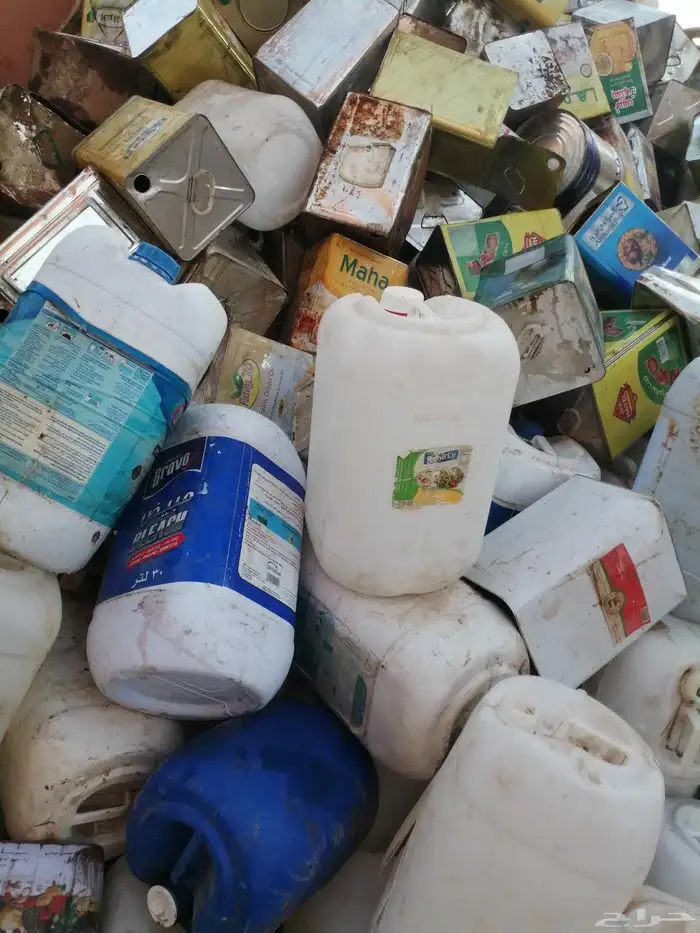 صطول بويه وتنك حديد وجراكل بلاستيك عدد 1200 جملة وتفريد 8