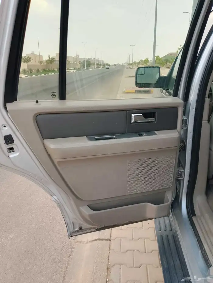 للبيع اكسبيدشن 2013 11