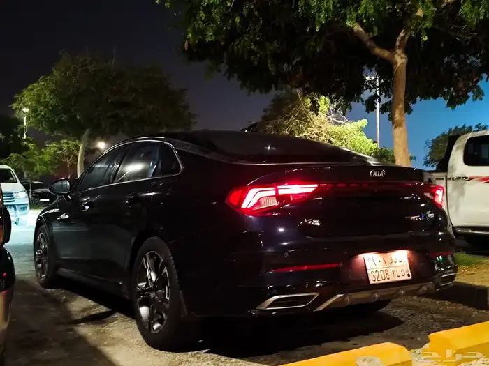 للبيع كيا K5 بالهفوف 2021 بانوراما 2.5 نظيفة مالك اول 48