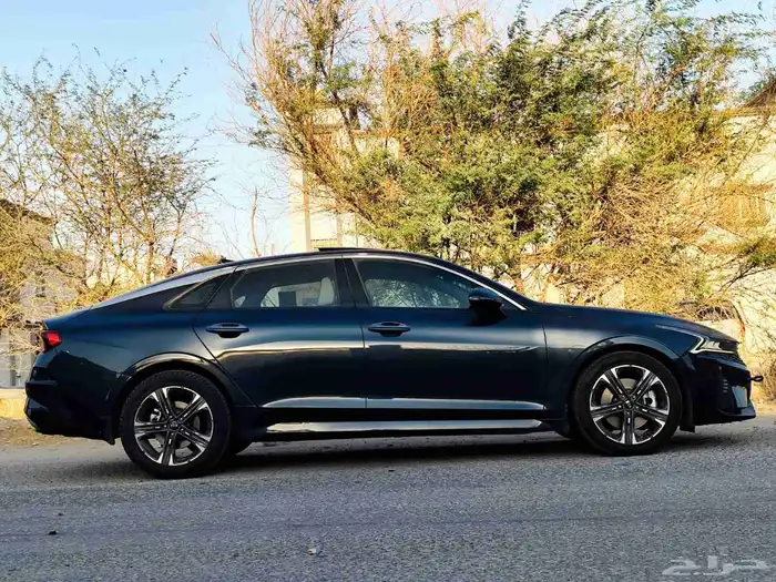 للبيع كيا K5 بالهفوف 2021 بانوراما 2.5 نظيفة مالك اول 18