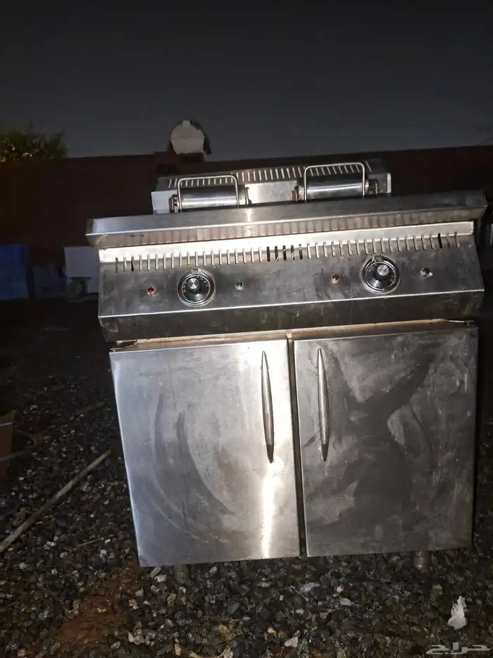 قلاية مطعم كبيره خانتين تشتغل على كهرباء 4