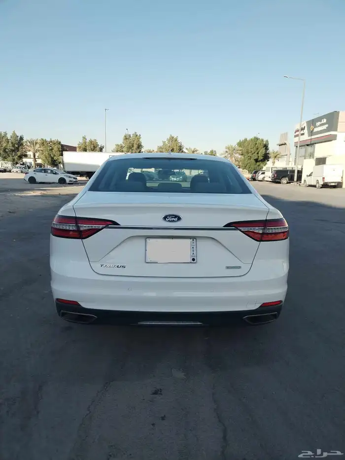 فورد تورس 2022 استاندر 3
