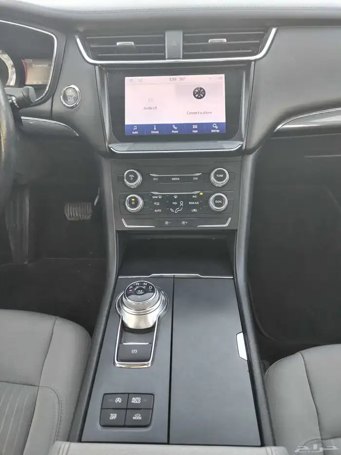 فورد تورس 2022 استاندر 8