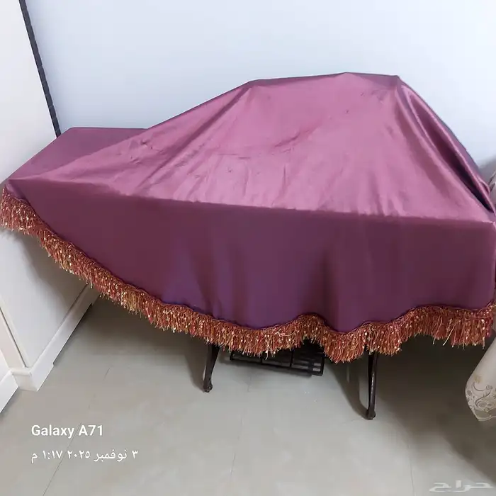 مكينة خياطه نظيفه جدا عمرها اكثر من 40 سنه للبيع 2