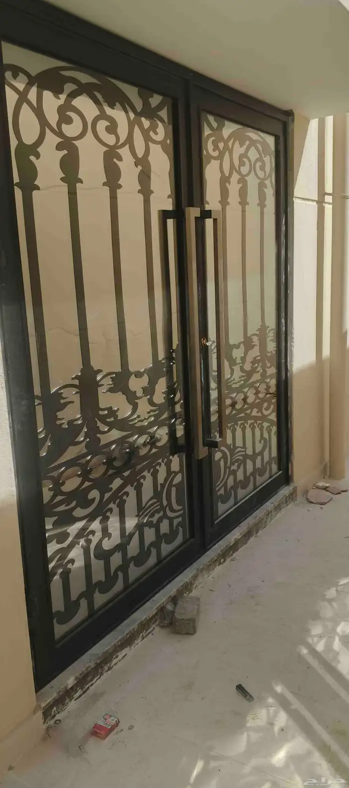 حداد ابوب شبكيك حديد ديكور زيجاج سكريت ابوب 0