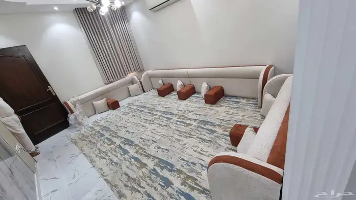 كنب الهبه تفصيل جاهز يوجد تنجيد لجميع انواع الكنب يوجد تقسيط 25