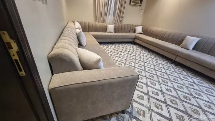 كنب الهبه تفصيل جاهز يوجد تنجيد لجميع انواع الكنب يوجد تقسيط 36