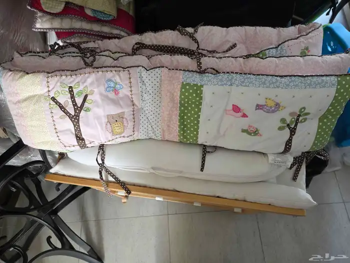 أغراض اطفال للبيع طاولة تغيير كرسي طعام نطاطة عرباية 13