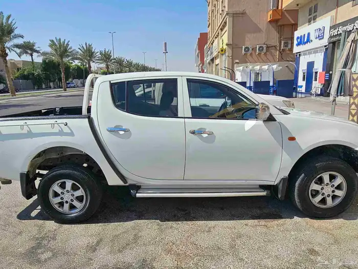 بكب متسوبيشي 6