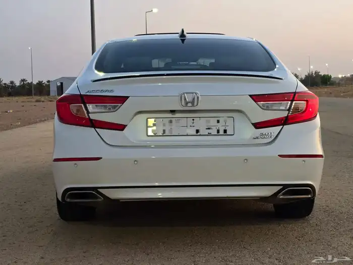 هوندا أكورد 2.0 المكينة الكبيرة نظيفة جدا جدا للبيع 7