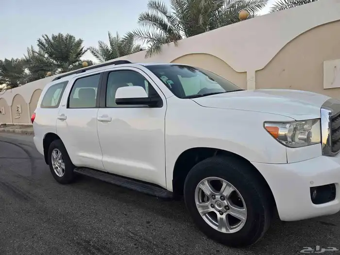 تويوتا سكويا نظيف للمستخدم 1