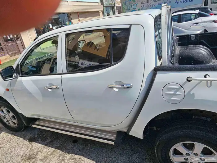 بكب متسوبيشي 2