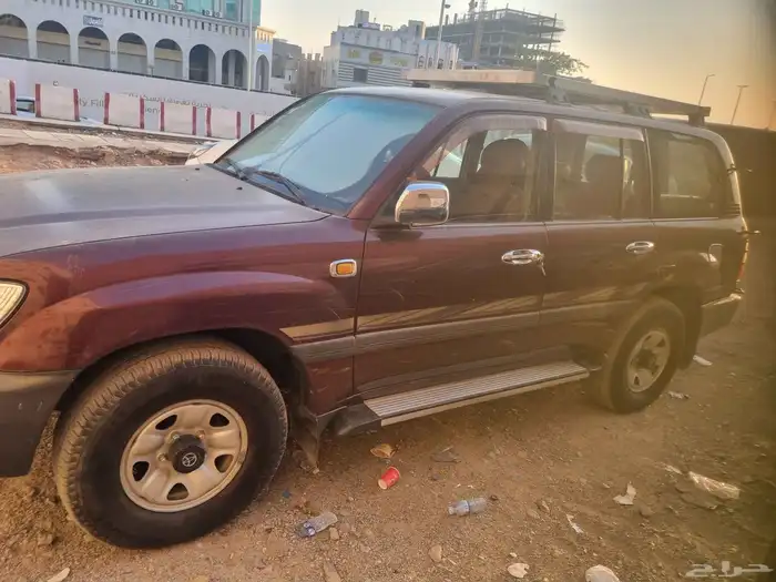 جيب تايوتا لاند كروزر موديل 2000 10