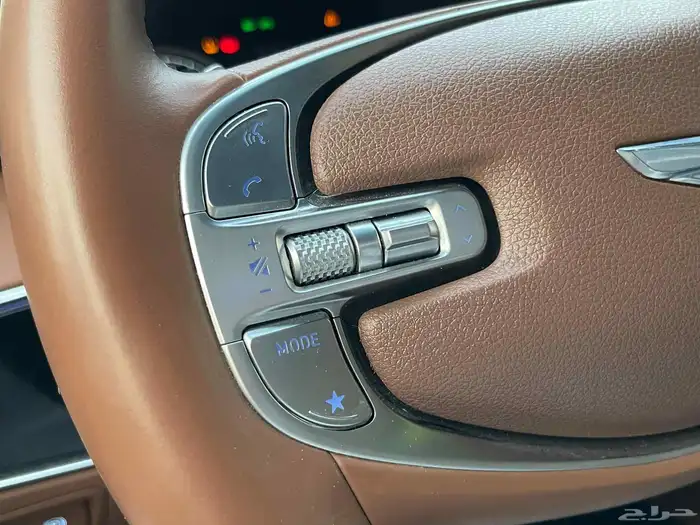 جنيسس GV70 2023 فل سعودي 35