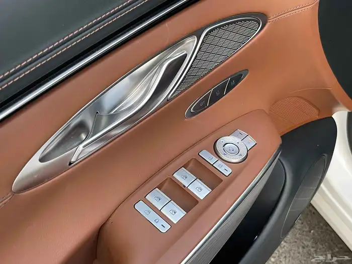 جنيسس GV70 2023 فل سعودي 25