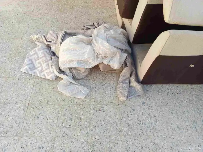 كنب ثمان قطع جلسات ارضيه 4