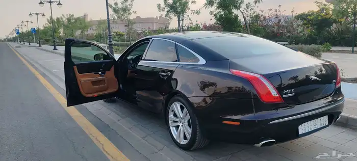 جاكوار 2011م  Xj 3