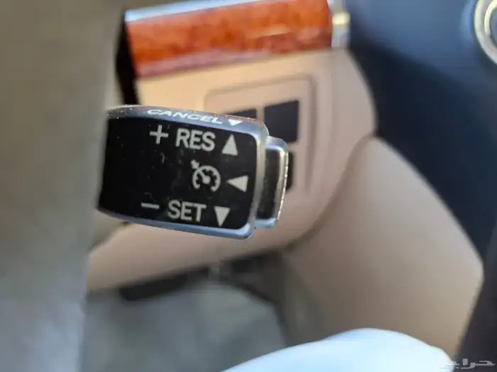 لاندكروزر 2015 وكاله قمة في النظافة 42