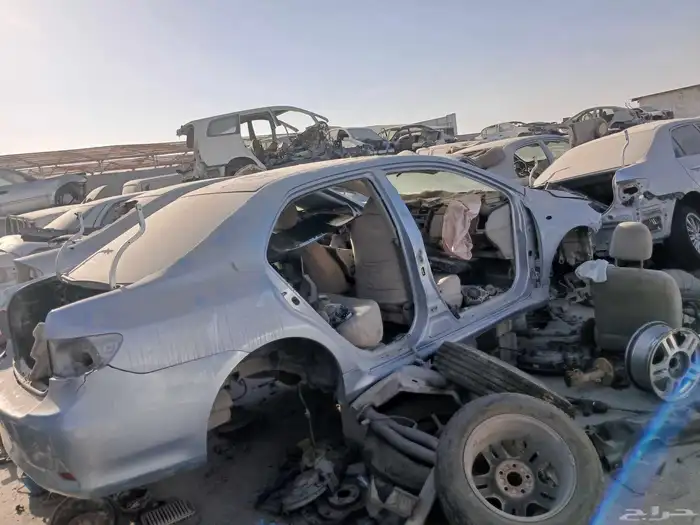 كرولا 2011 قطع غيار 1