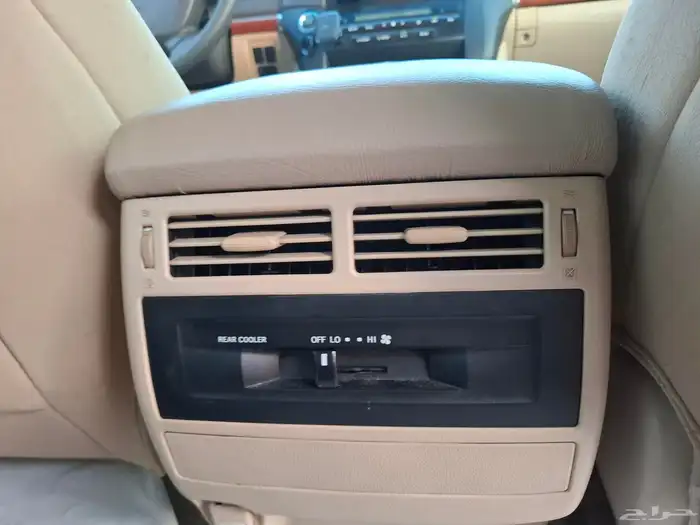 لاندكروزر 2015 وكاله قمة في النظافة 29