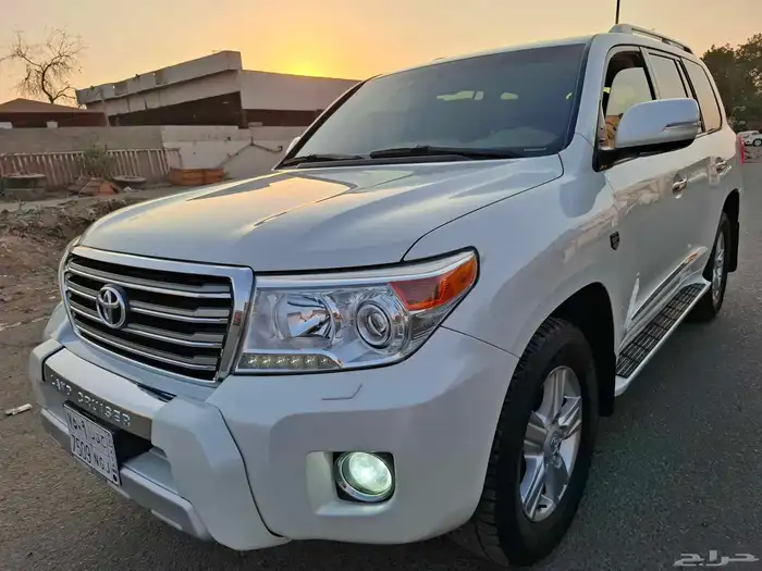 لاندكروزر 2015 وكاله قمة في النظافة 15