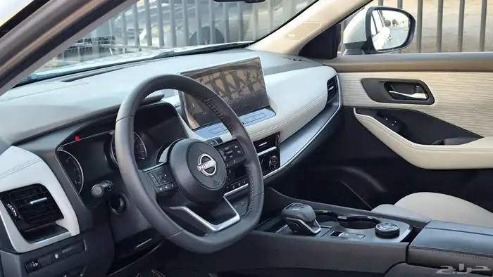 نيسان اكس تريل فل كامل موديل 2023 10