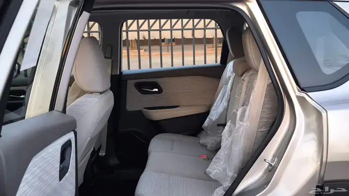 نيسان اكس تريل فل كامل موديل 2023 18