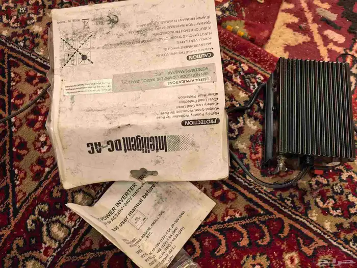 للبيع محول كهرباء من 12فولت إلى 220 فولت ومخرجUSB 5