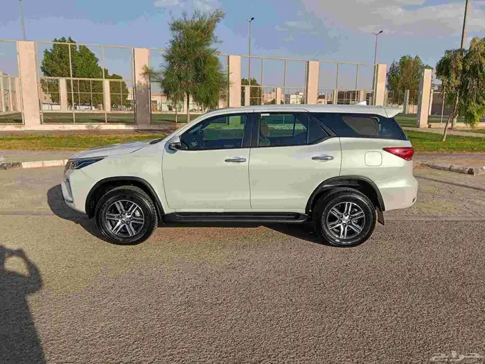 فورشنر للتنازل بدون دبل 4 سلندر بأسم بنك البلاد 3