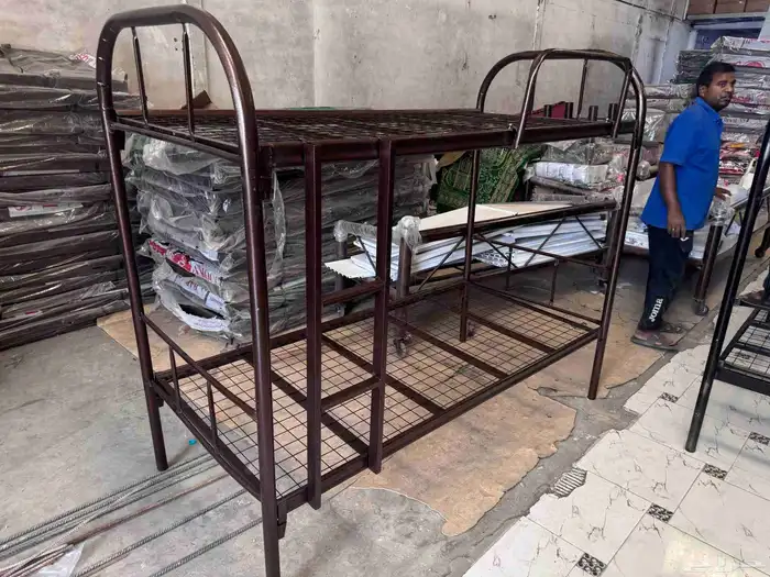 سراير عمال حديد 4