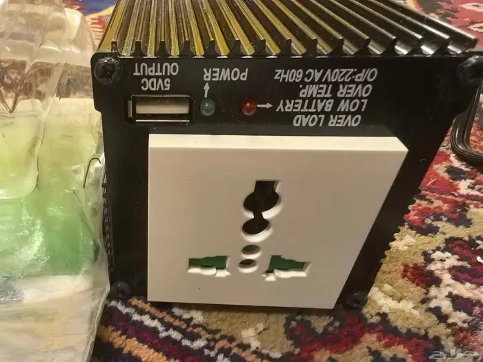 للبيع محول كهرباء من 12فولت إلى 220 فولت ومخرجUSB 0