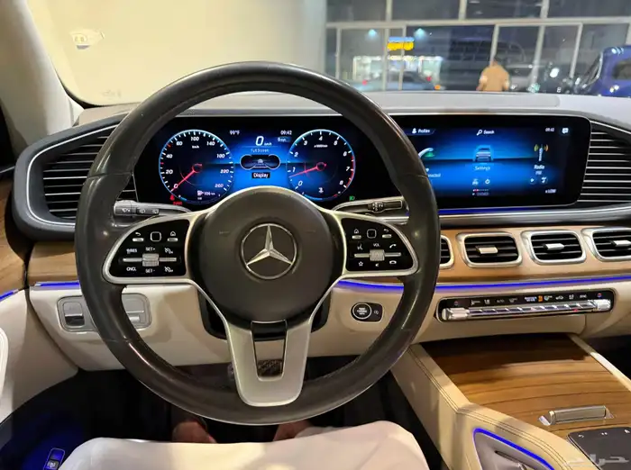 للبيع مرسيدس GLE350 موديل 2020 3