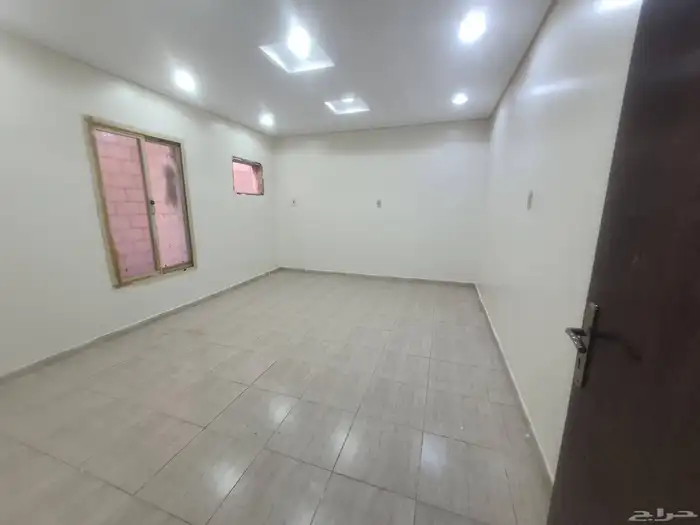 للايجار شقه ارضيه فى حى الفيحاء بالدمام عوائل فقط 8