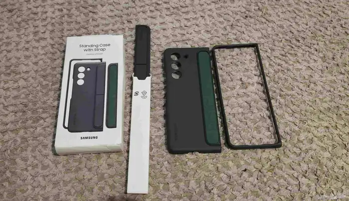 كفر سامسونج فولد زد 5 الاصلي من سامسونج مكتبة جرير 1