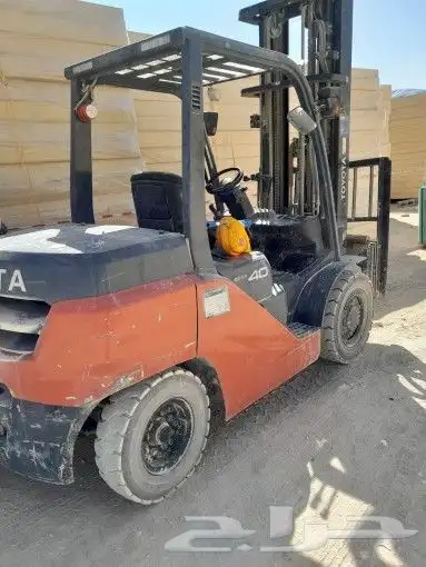 سواق رافعه شوكيه فوركلفت تلسكوبيه جاهز نظامي 2