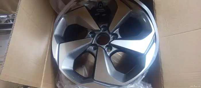 جنوط هوندا اكورد 2023 مقاس 17 2