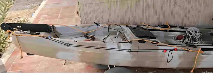 كياك 4 متر .بحاله جيد جدا 0