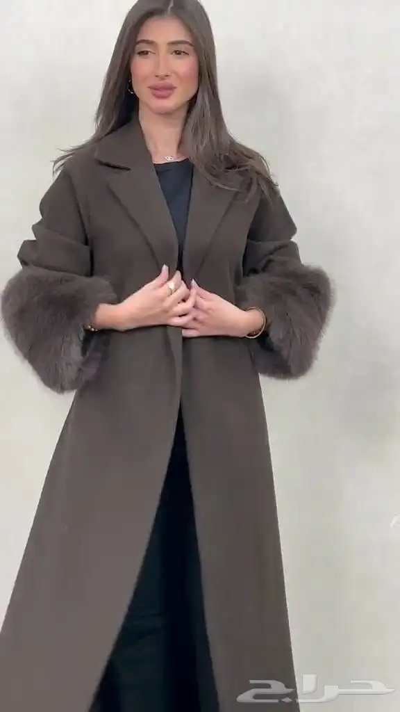 عباية شتويه نسائية مناسبة لاجواء الشتاء 0