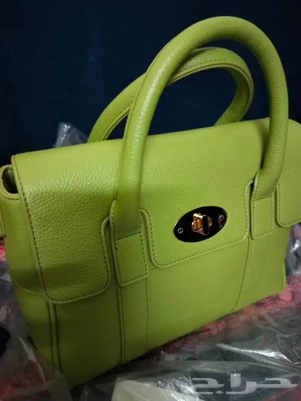 شنطة نسائيه 0