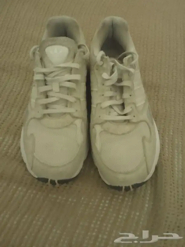 شوز اديداس مقاس 41نظيف جدا و بلوفر كحلي مقاس L وبلوفر اسود م 5