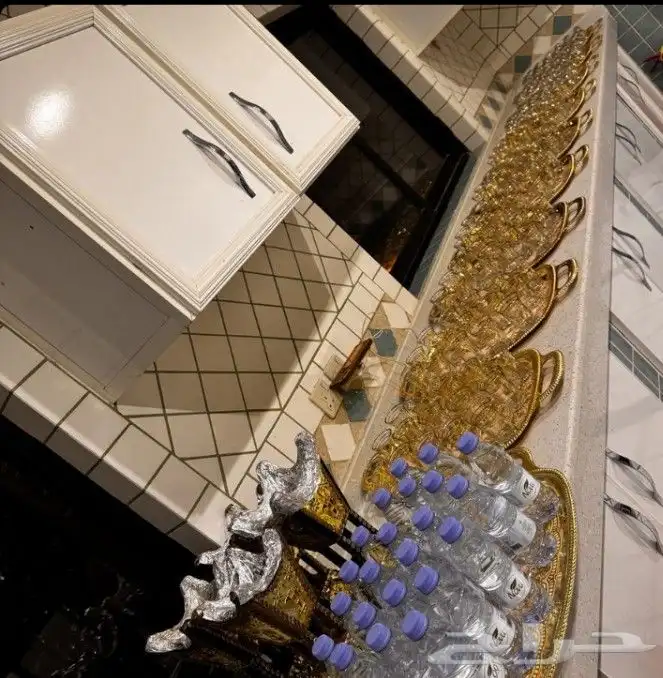 منسق حفلات تاجير كنب وكراسي وطاولات وخيم منصه جميع الحفلات و 5