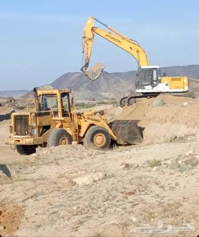 بوكلين لبناء الثمايل بلحجر الكبير اسعارنا مناسبه للجميع 0