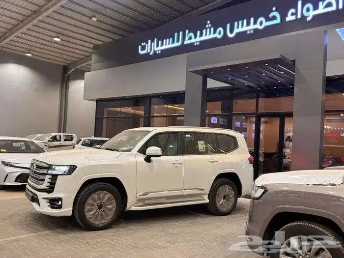 تويوتا لاندكروزر صالون L4 1