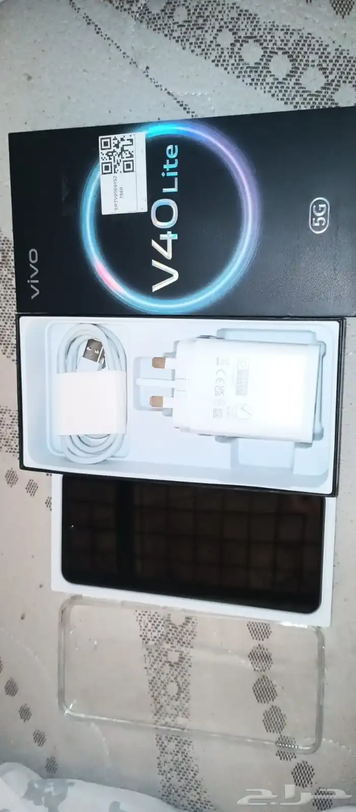 جوال فيفو V40 لايت فضي تيتانيوم جديد بالكرتون 2