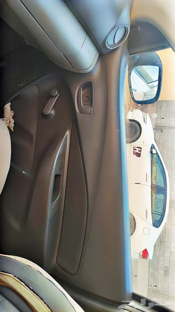 تويوتا يارس ابيض 2011 ماشاء الله تبارك الله سياره شدبلد 0