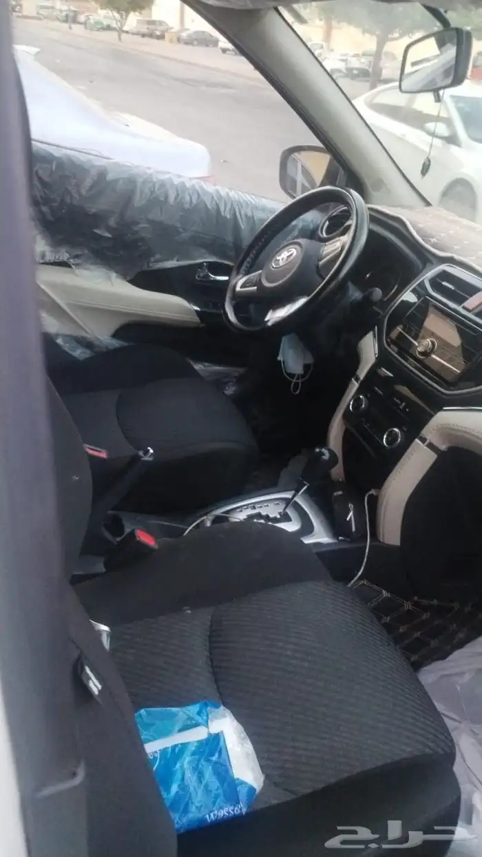 سواق شهري بالرياض توصيل موظفات ومعلمات شهري 2