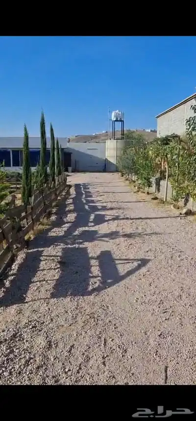 مزرعة واستراحة فاخرة للبيع بابها مساحة2000 متر index